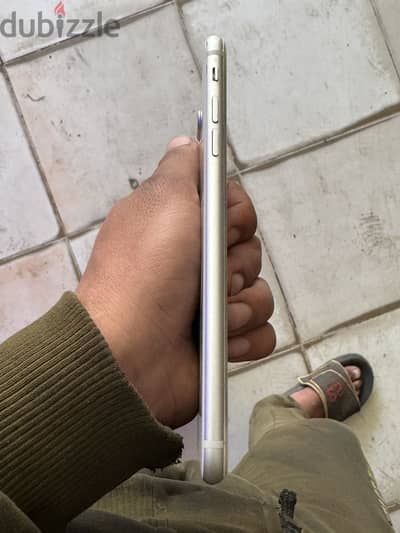 آبل - آيفون 8 بلس