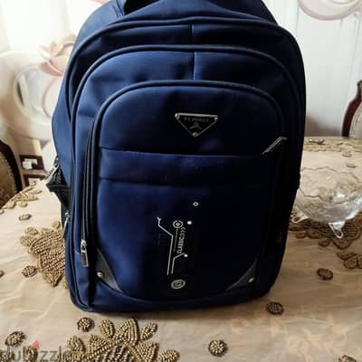 حقائب  مدرسيه