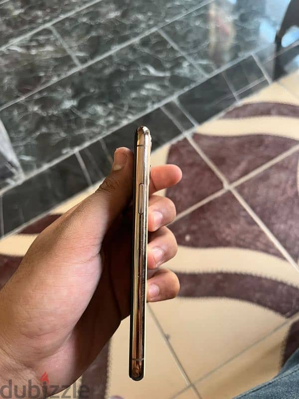 iphone 11 pro 2