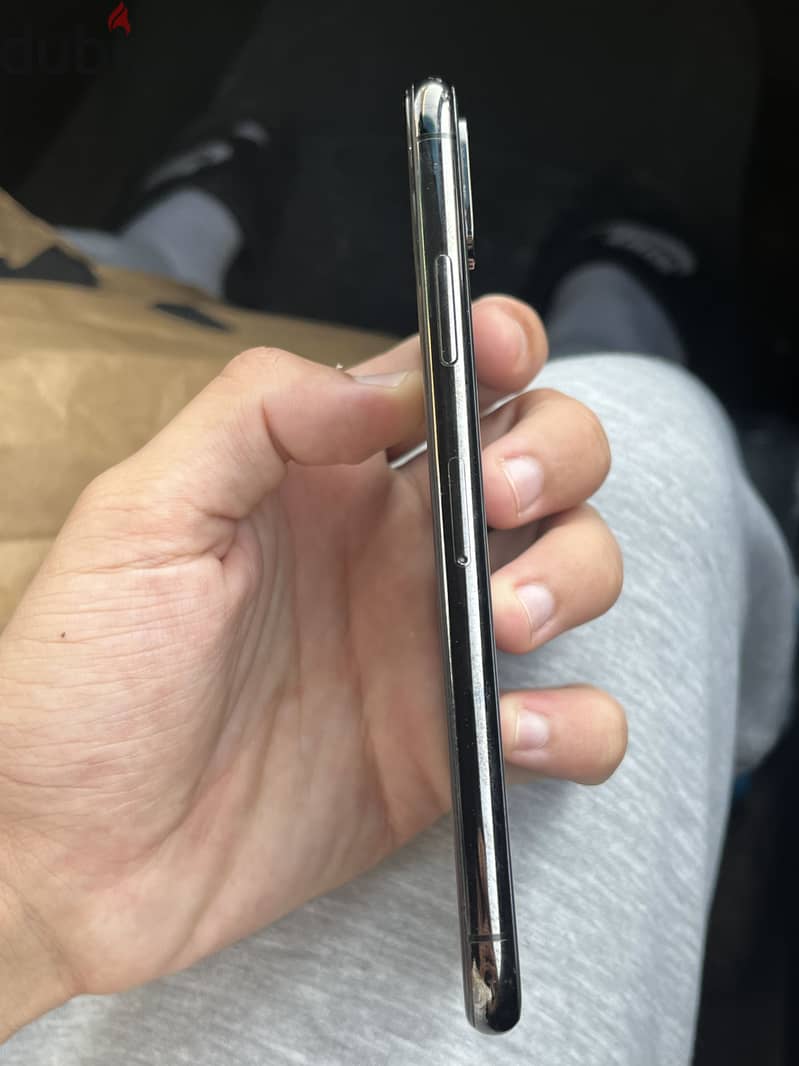 Apple - iPhone X 2