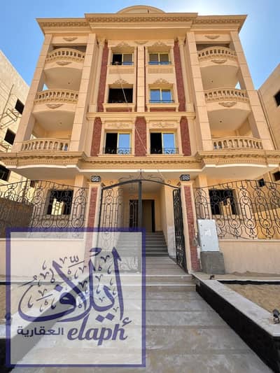  آخر شقة متاحة للاستلام الفوري بالأندلس 2 | أرضي بحديقة | فيو جاردن صريح | خطوات من التسعين الجنوبي  فرصة حقيقية للسكن أو الاستثمار في أحد أفضل موا