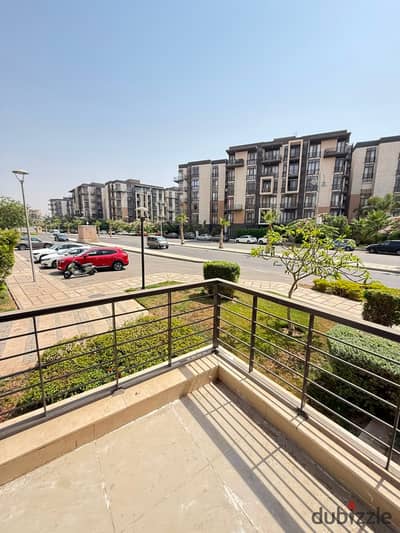 **New Law Apartment for Rent in Madinaty B8 | Ground Floor Apartment with Garden, 310 sqm, in a prime location directly next to the services – Group 8