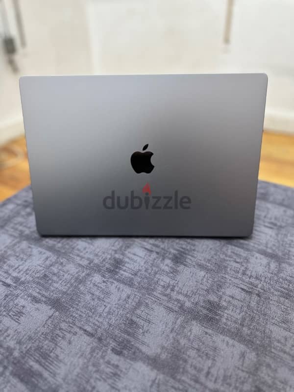 MacBook Pro m2 pro 14inch 1