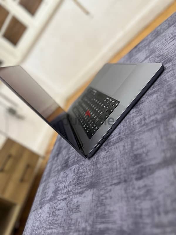 MacBook Pro m2 pro 14inch 3