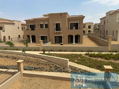 كواترو فيلا 255متر لوكيشن مميز اقل سعر فى السوق جاهزه للاستلام في كمبوند سيتي جيت  القاهره الجديده - New Cairo city gate