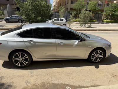 أوبل انسيجنيا 2018