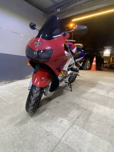 Honda 919 RR