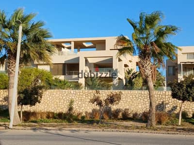 Villa ready for delivery very close to the sea in Hacienda Bay Palm Hills next to Marassi
