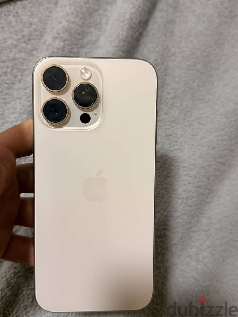 Apple - iPhone 16 Pro Max 2