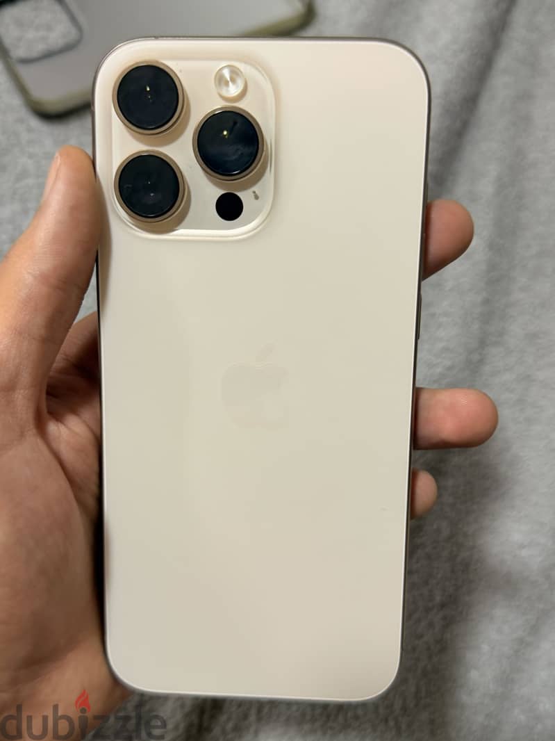 Apple - iPhone 16 Pro Max 3