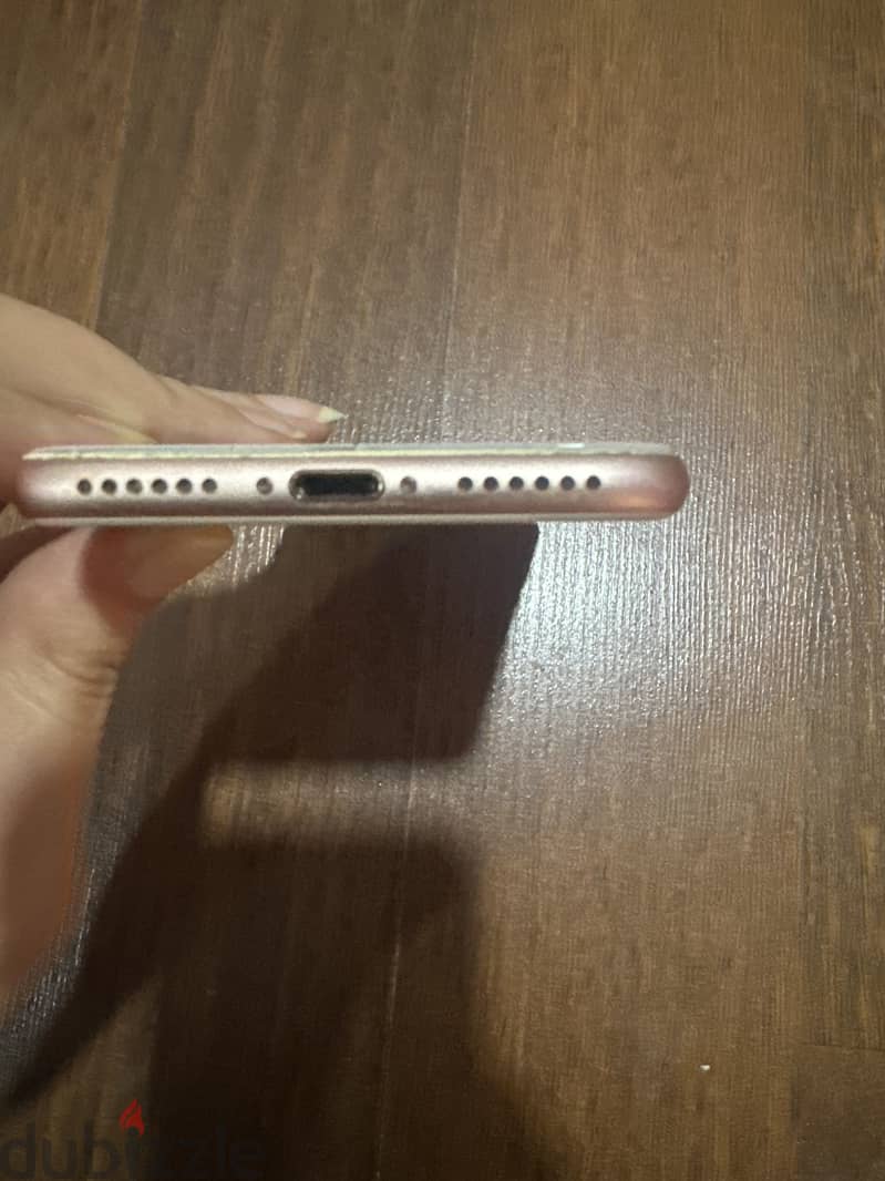 Apple - iPhone 7 2