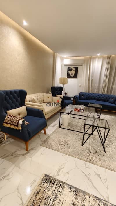Furnished apartment for rent in Compound Gen Zayed, one ground floor, suitable for a month, daily, 3 rooms, three bathrooms, kitchen, large reception, fully air-conditioned