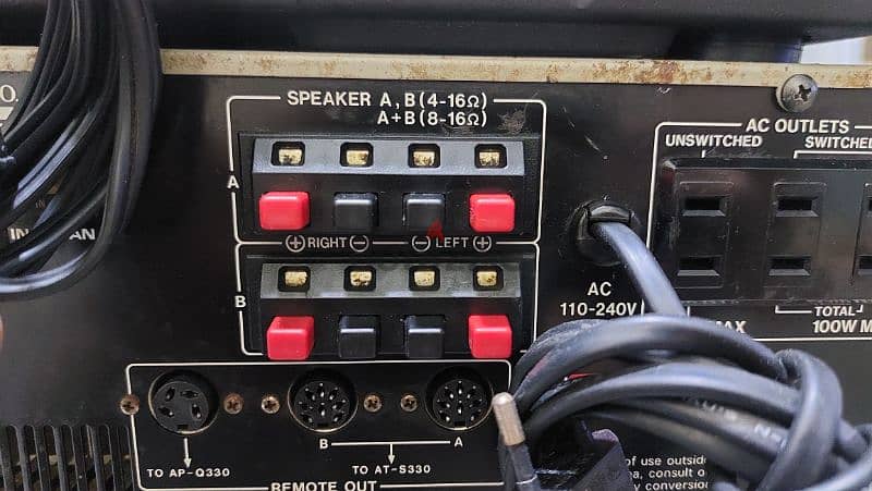 Akai AM-U330 6