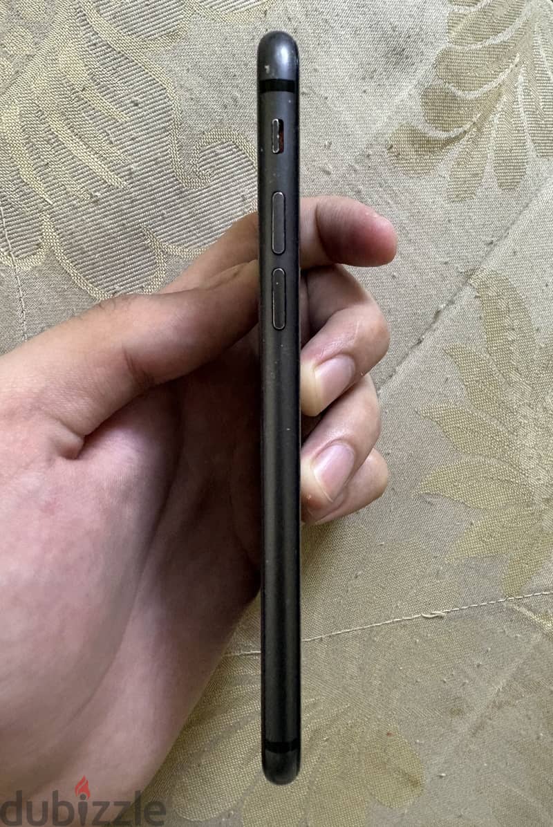 Apple - iPhone 8 2