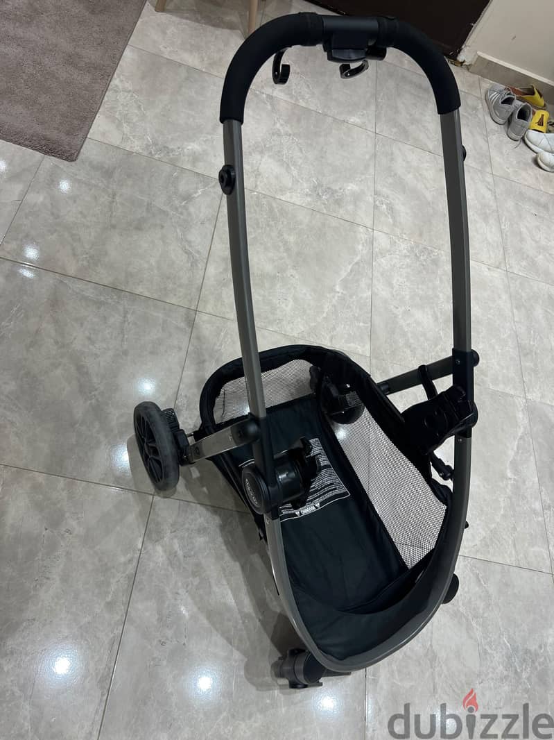 stroller in excellent condition 10