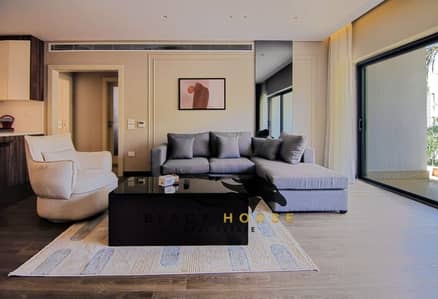 Furnished 2-Bedroom Apartment for Rent in Lake View