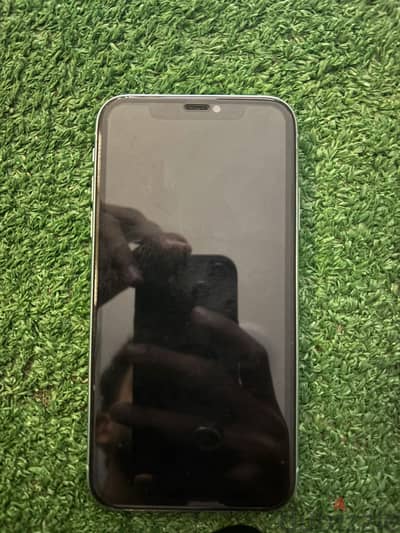 Apple - iPhone 11