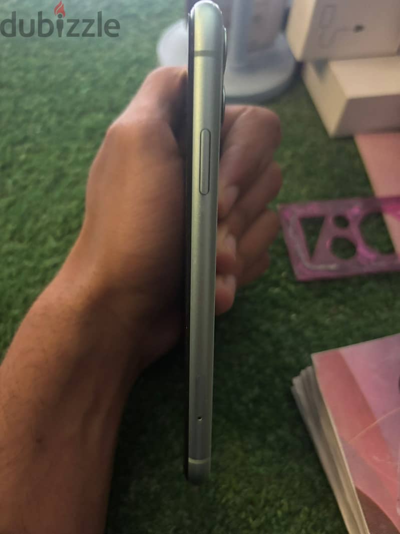 Apple - iPhone 11 5