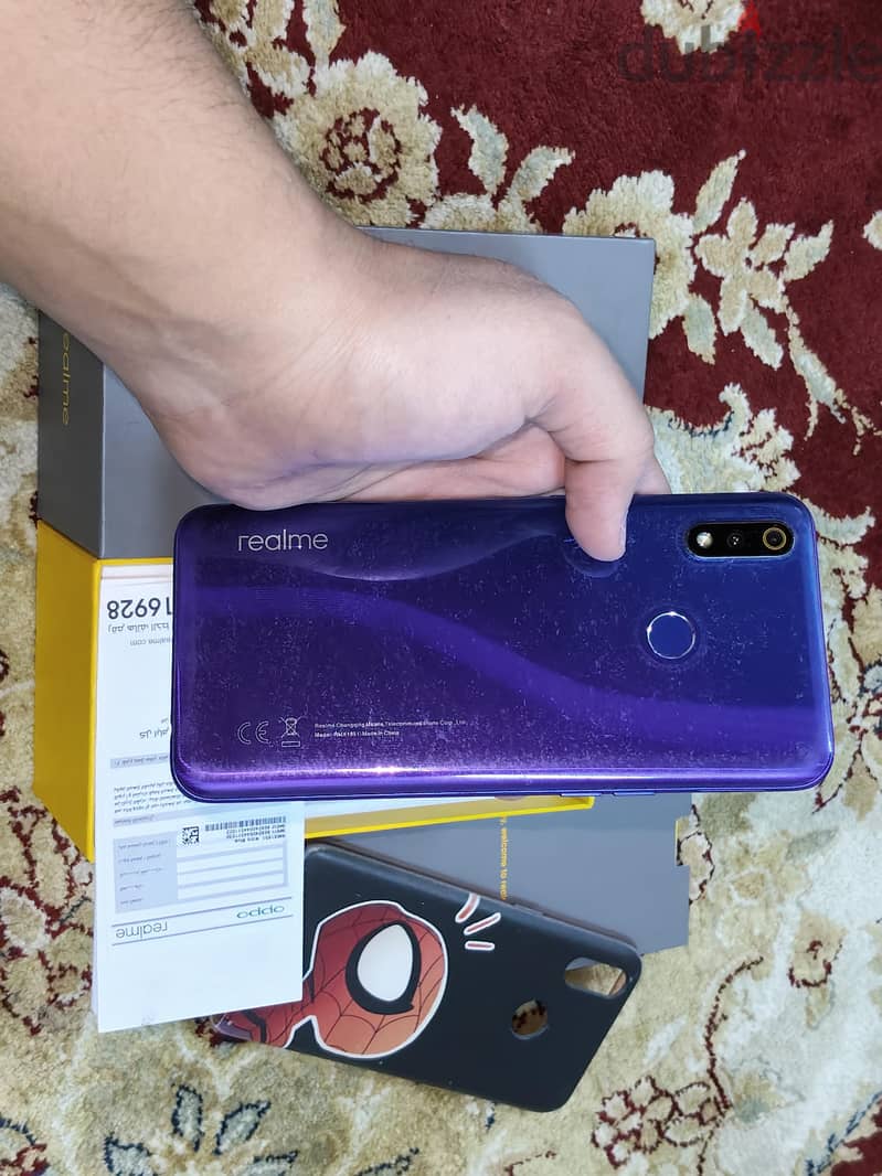 Realme 3 Pro 4