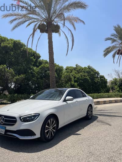 Mercedes-Benz E200 2021