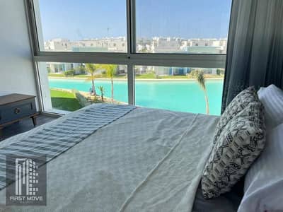 شاليه للبيع في قريه Fouka Bay راس الحكمة الكيلو 211 متشطب بالكامل فيو الاجون مباشر 95 متر بحري باطلاله خطيره علي الاجون باقل سعر في الساحل