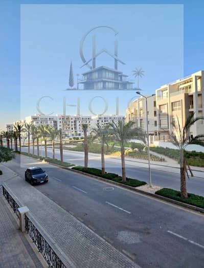 شقه بجاردن كورنر فيو علي اللاجون & لاند اسكيب بسعر لقطه بمقدم وتسهيلات في كمبوند هايد بارك التجمع الخامس
