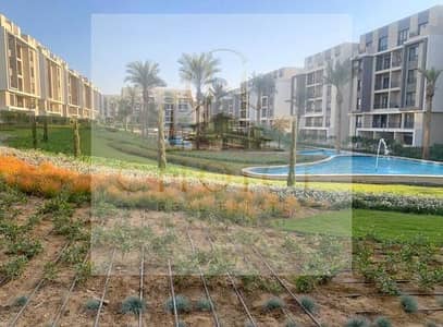 شقه 3غرف استلام فوري متشطبه بالتكييفات في اميز لوكيشن في الجولدن سكوير بكمبوند فيفقث سكوير المراسم ابتجمع الخامس