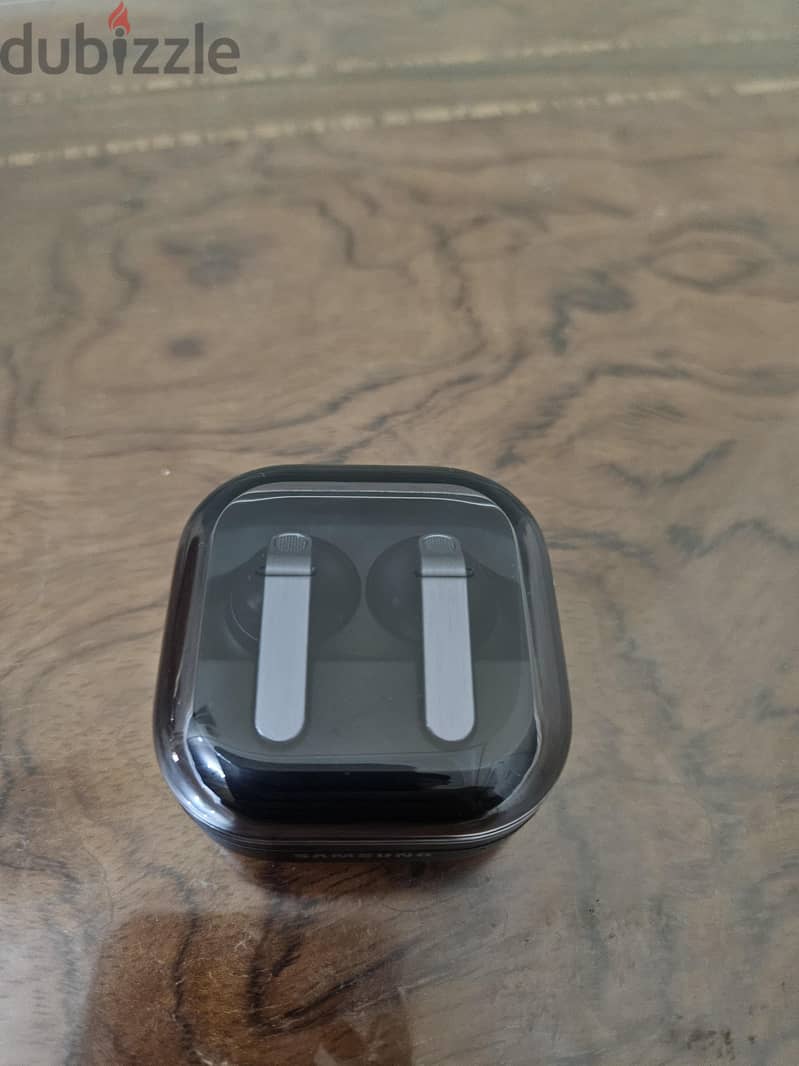 Galaxy Buds 4 Pro 1