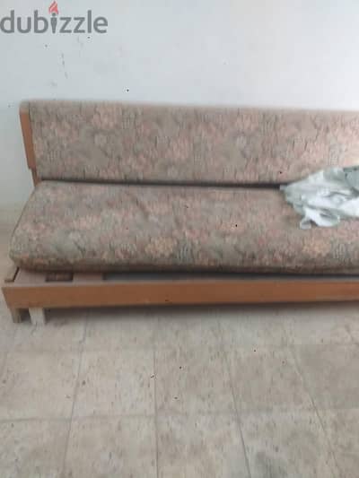 سرير + مرتبة + كومودينو خشب  + كنبة سرير مزدوجة