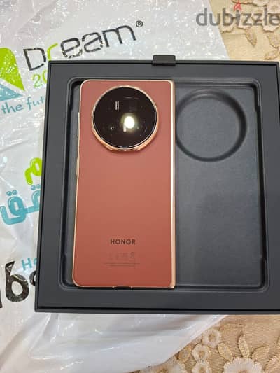 HONOR MAgic V5 العملاق الجديد