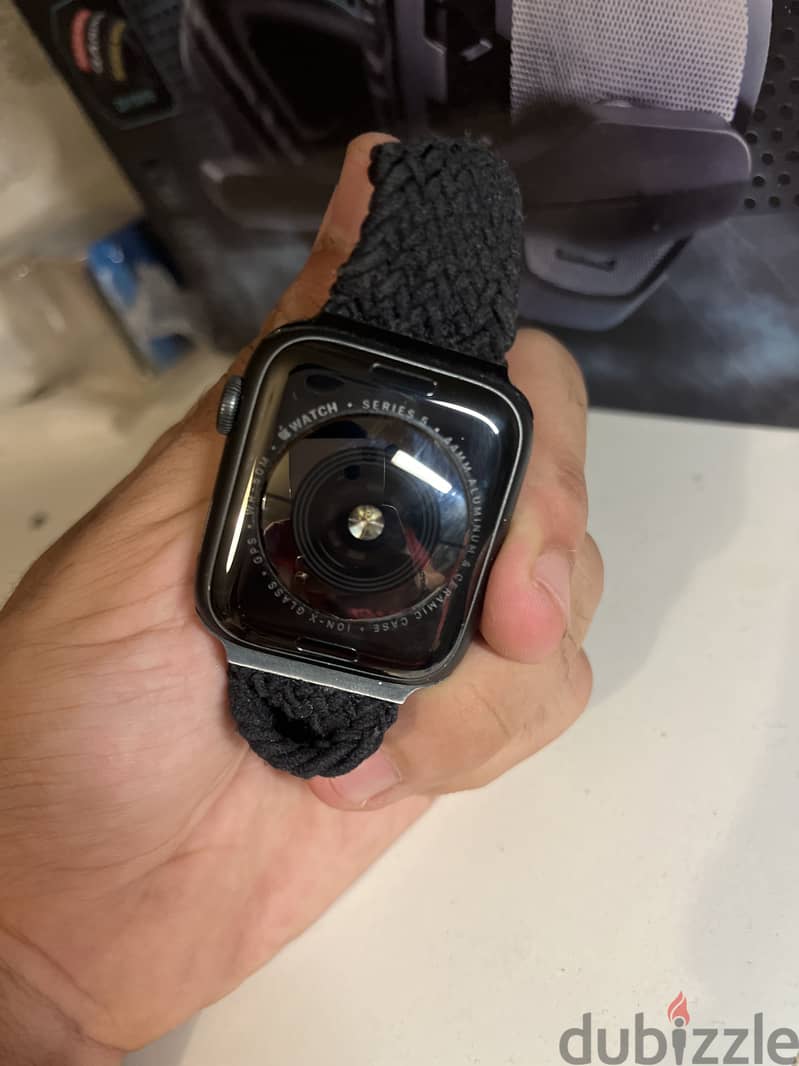 apple watch series 5 need battery 1