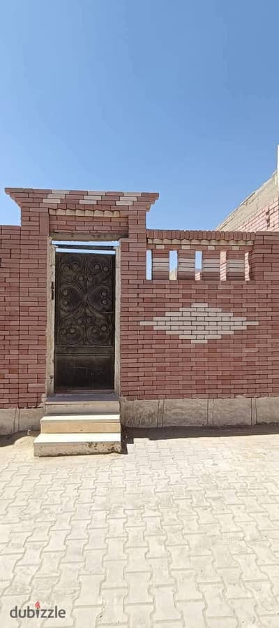 مدفن مميز للبيع في مقابر طريق الفيوم الصحراوي
