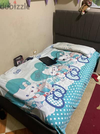 غرفه سريرين و دولاب