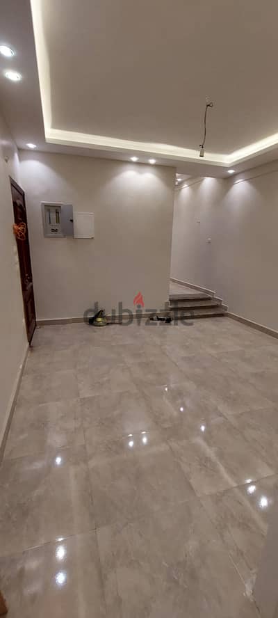 شقة للايجار  الهضبة الوسطى الحي الرابع  الجامعة الحديثة