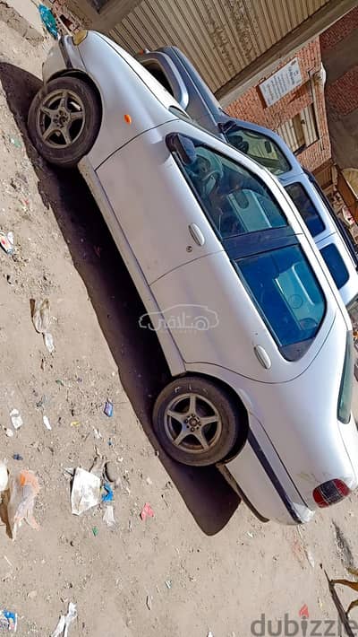 فيات سينا 2002 للبيع المرج