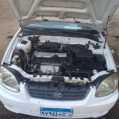Hyundai Verna 2012