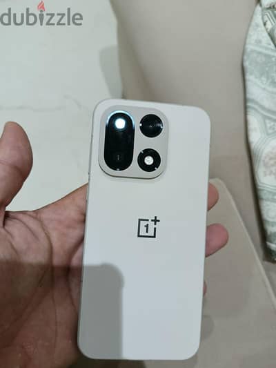 One Plus 15  512/16