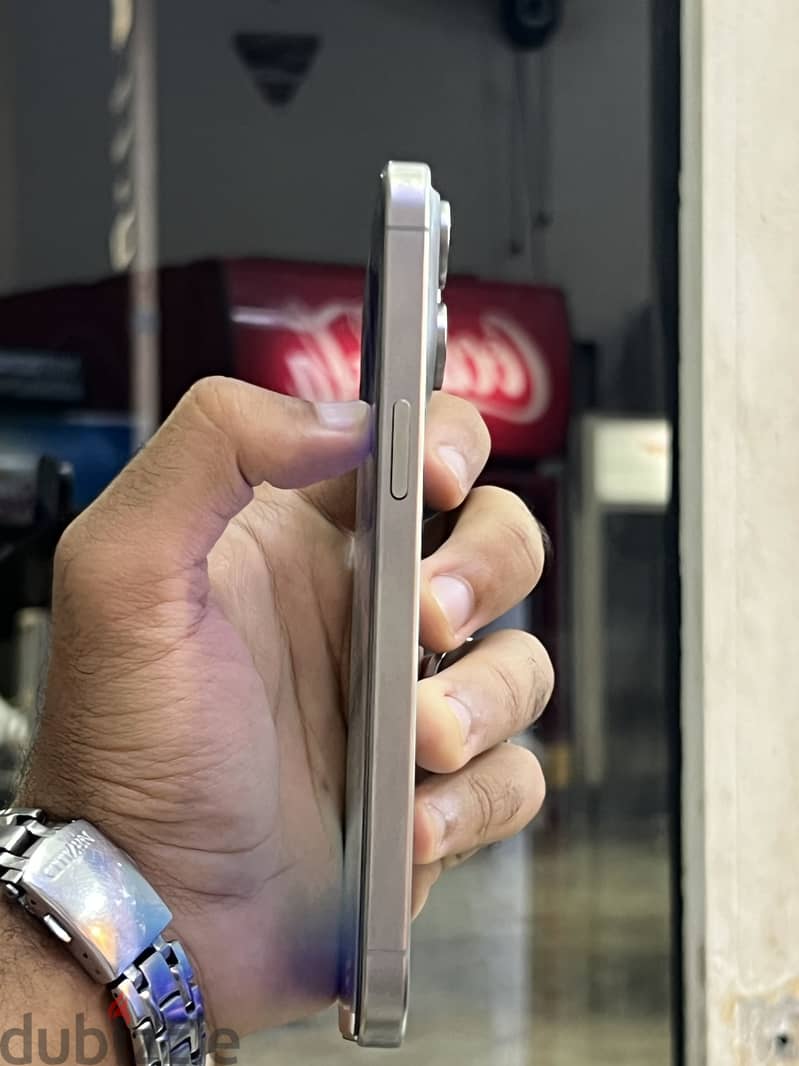 Apple - iPhone 15 Pro Max 2