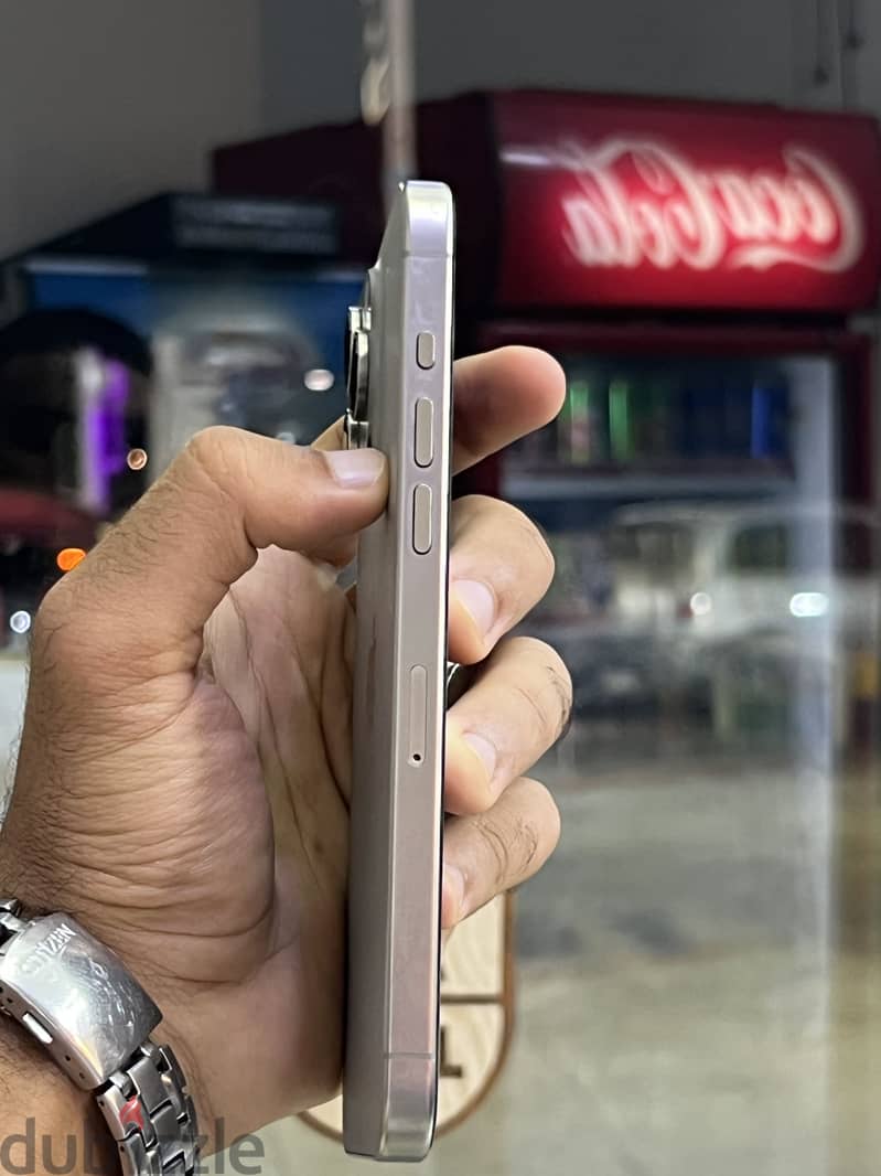 Apple - iPhone 15 Pro Max 3