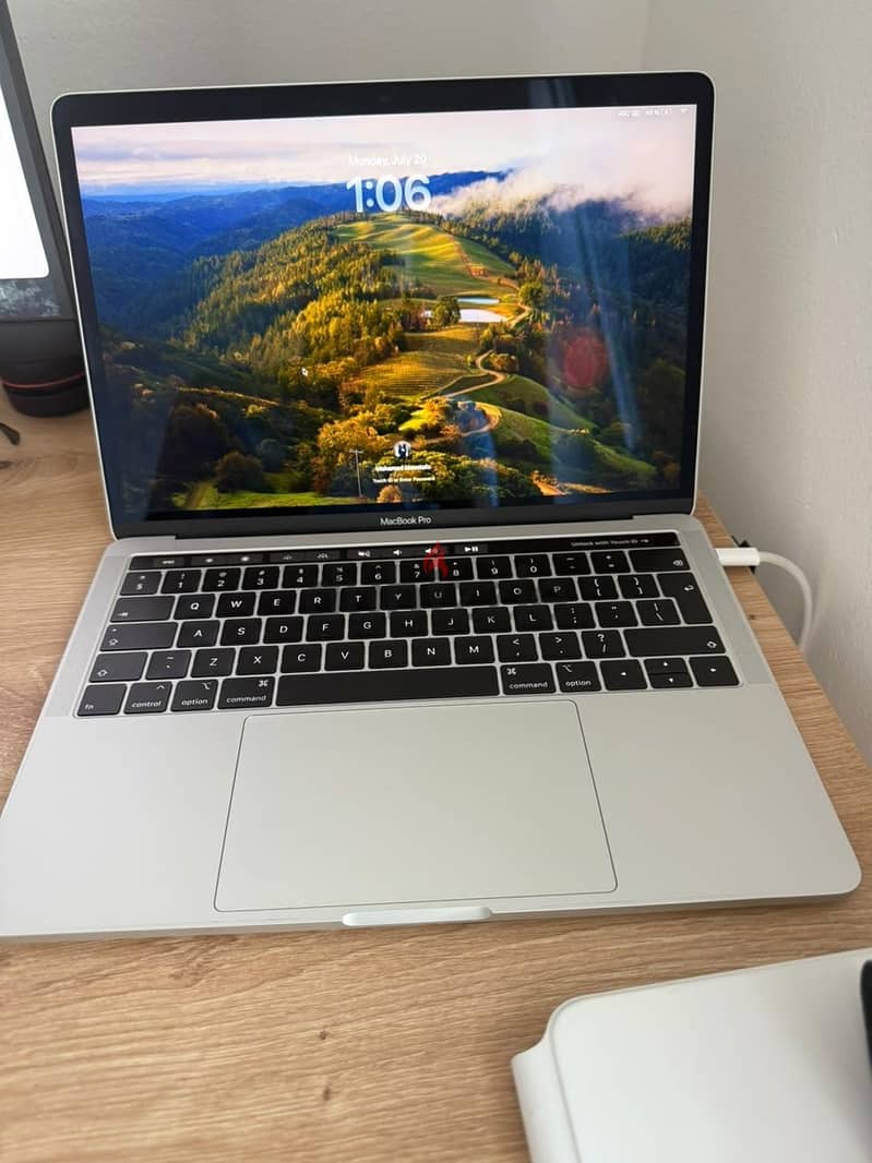 Apple macbook pro 13 inch 4
