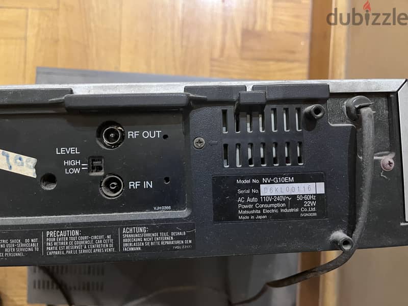 DVD player JVC original . . needs maintenance 4