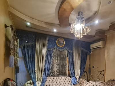 برقع ستاره ل ون بترولى فى اوف وايت