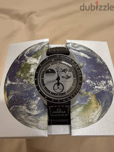 Rare Omega swatch moonswatch (Earth phase + moon phase)