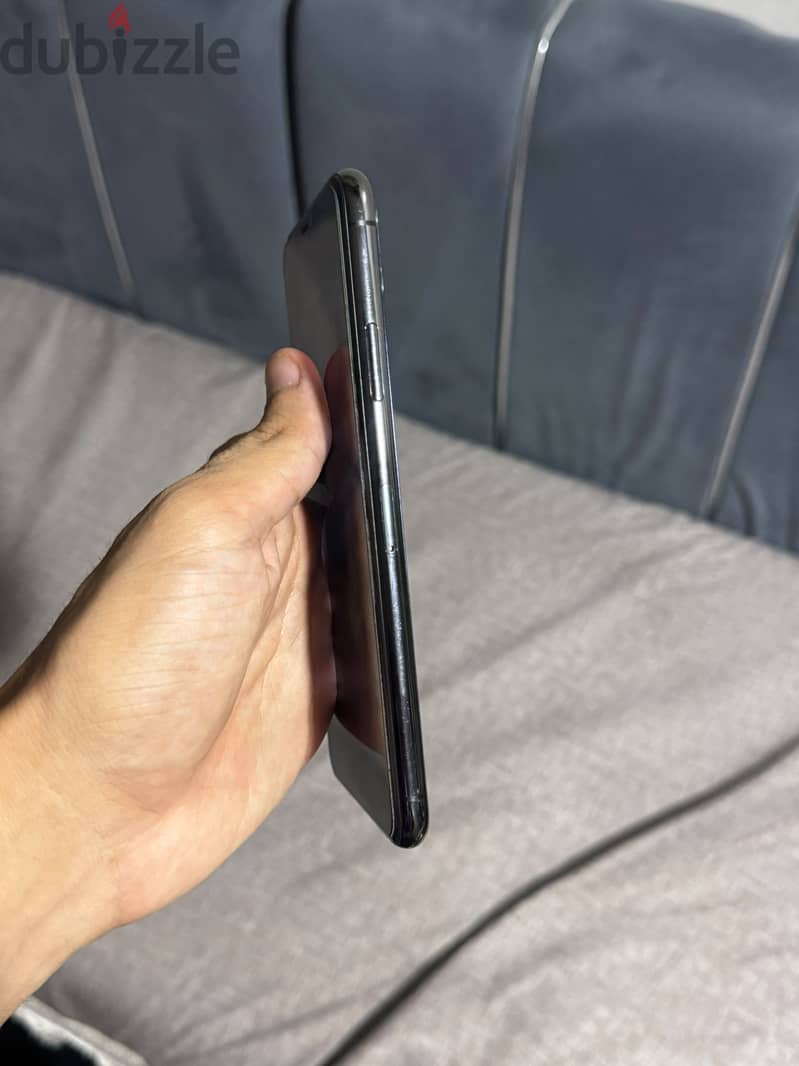 Apple - iPhone 11 Pro Max 1