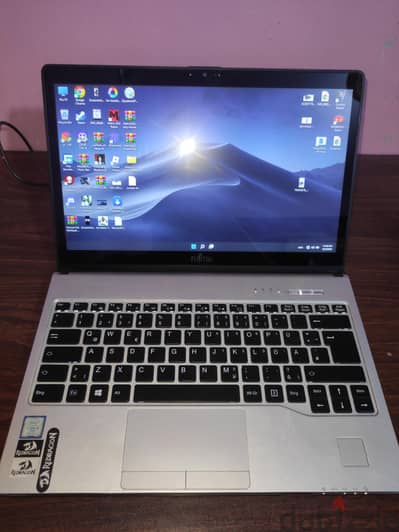 لابتوب Fujitsu lifebook s937