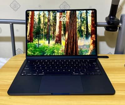 لابتوب MacBook Air مستعمل  بحالة جيدة