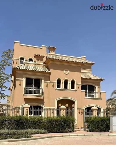 Fully Finished Townhouse for Sale in La Vista City – Immediate Delivery, Ready to Furnish, with Flexible Installments | Located Opposite Mountain View