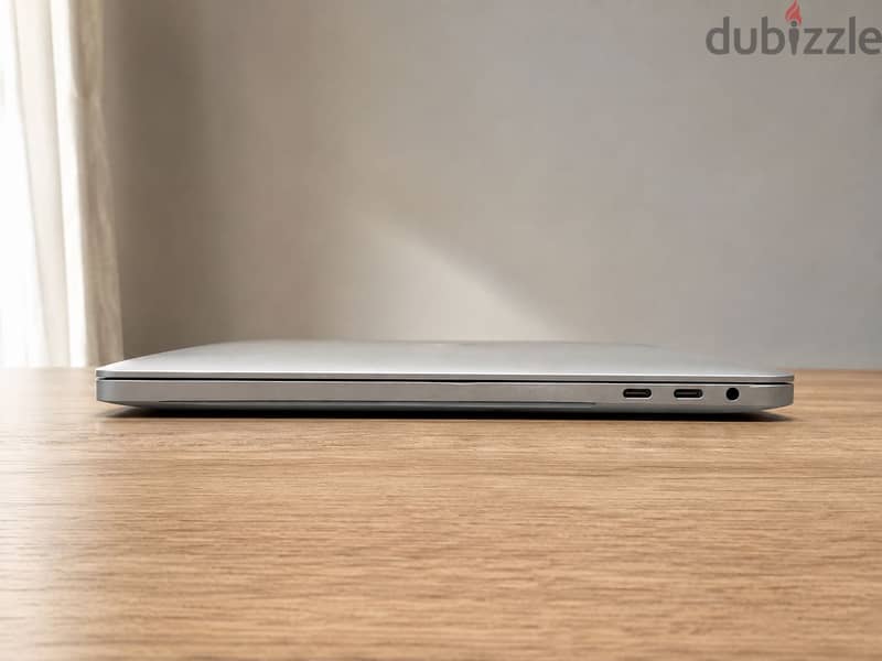 macbook pro 1T 2