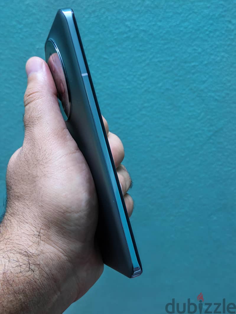 Honor Magic 5 Pro 16/512 4