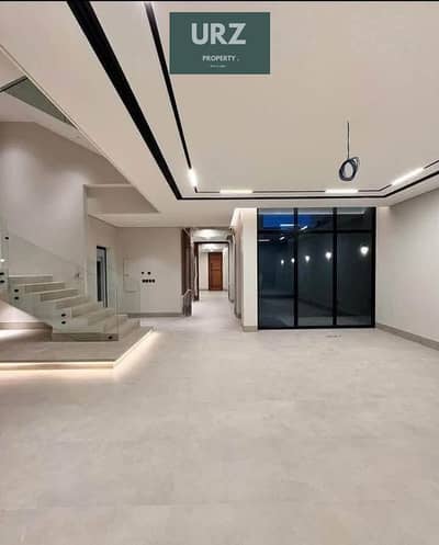 فيلا 5 غرف دايركت على اللاجون خصوصيه كاملة مع Private Pool للبيع فى أفضل موقع التجمع على طريق السويس بجوار سوديك و بالقرب من ستون بارك و بالم هيلز